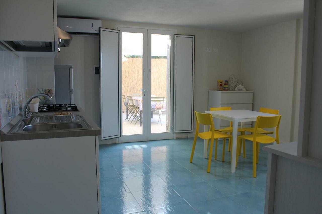 Ferienwohnung Acquamarina House On The Beach Alcamo Marina Exterior foto